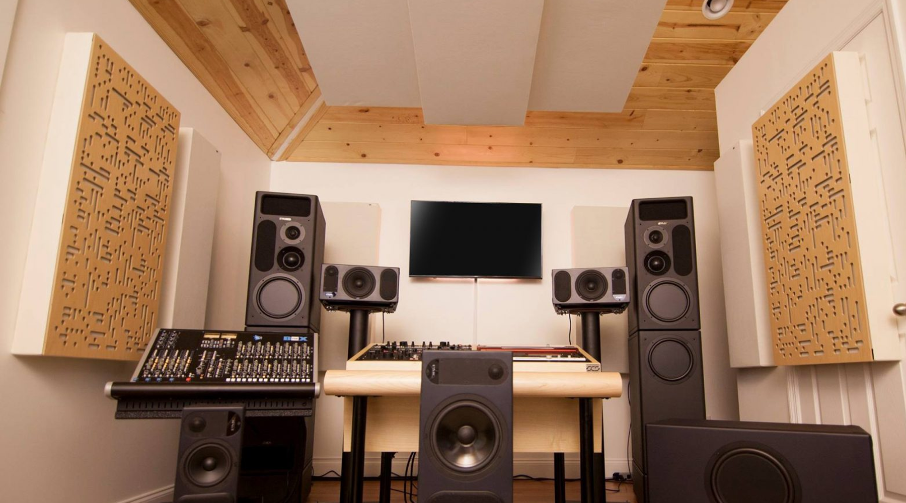 Acoustic Diffusion Products - Sound Diffusers - GIK Acoustics
